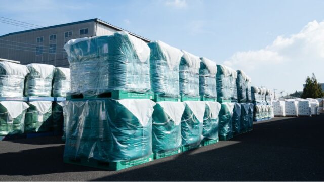 手加工から機械での製造へ